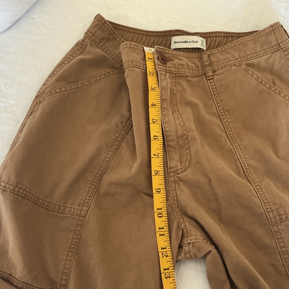 Abercrombie & Fitch Women’s Relaxed Cargo pants 31/12 - Picture 3 of 3